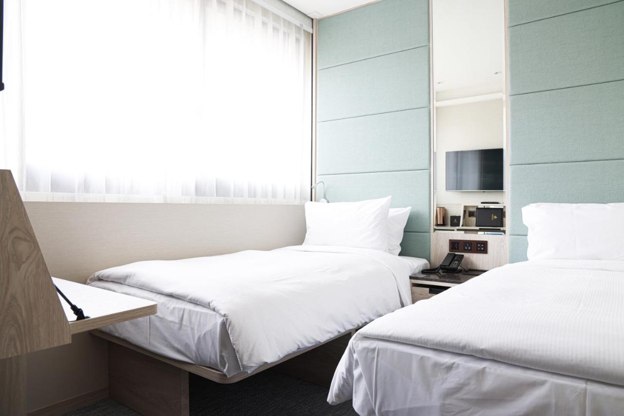 Royal Jade Boutique Hotel Taipei Exterior photo