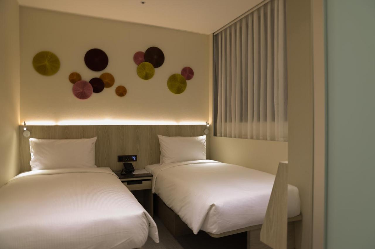 Royal Jade Boutique Hotel Taipei Exterior photo